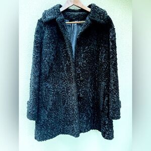 Vintage Item House, Inc Black Teddy Coat Tacoma, Washington